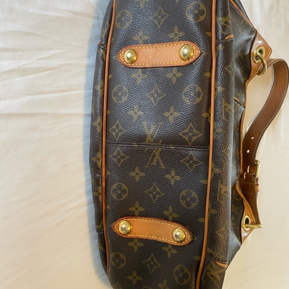Louis Vuitton Galleria Authentic - Picture 3 of 6